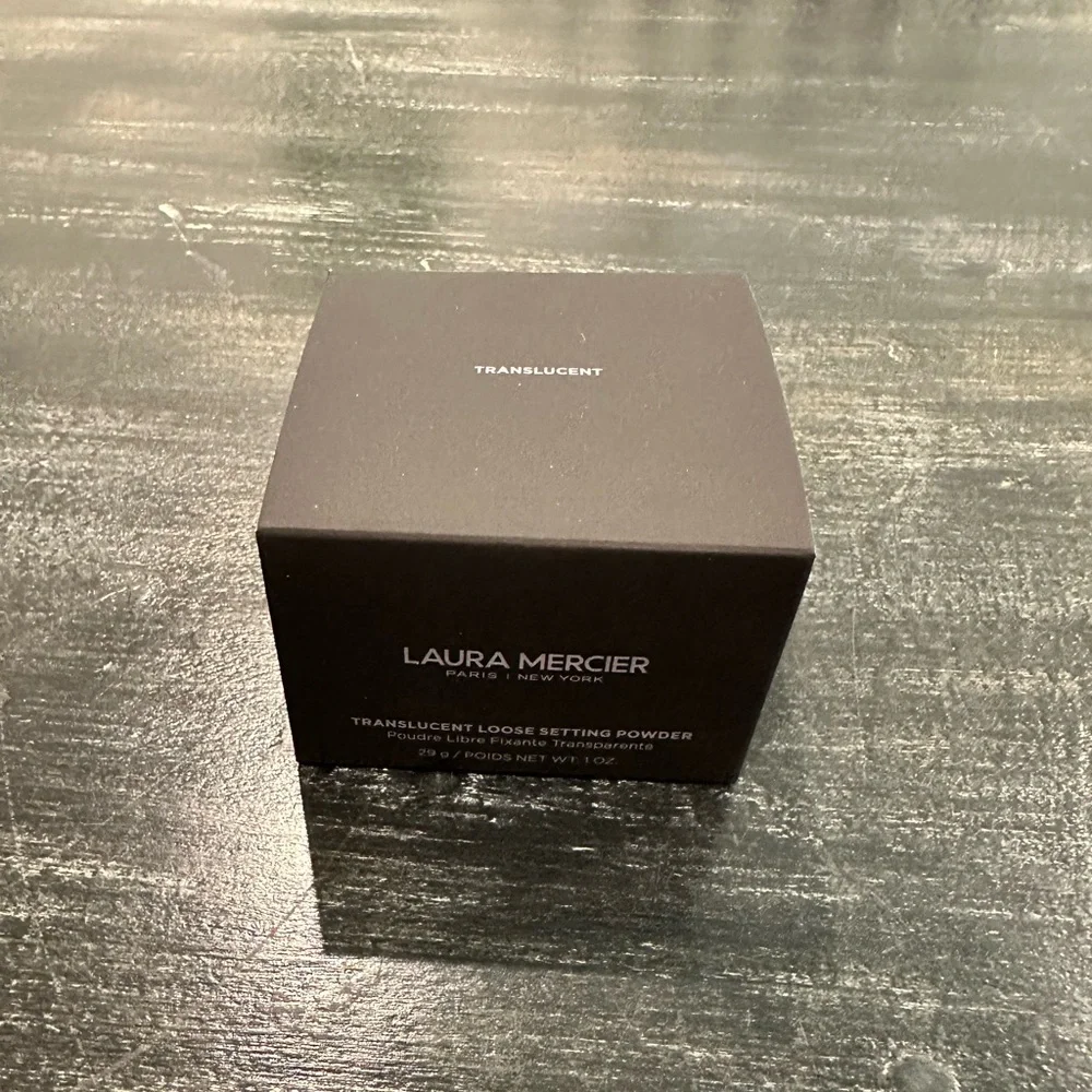 Laura Mercier Translucent Loose Setting Powder